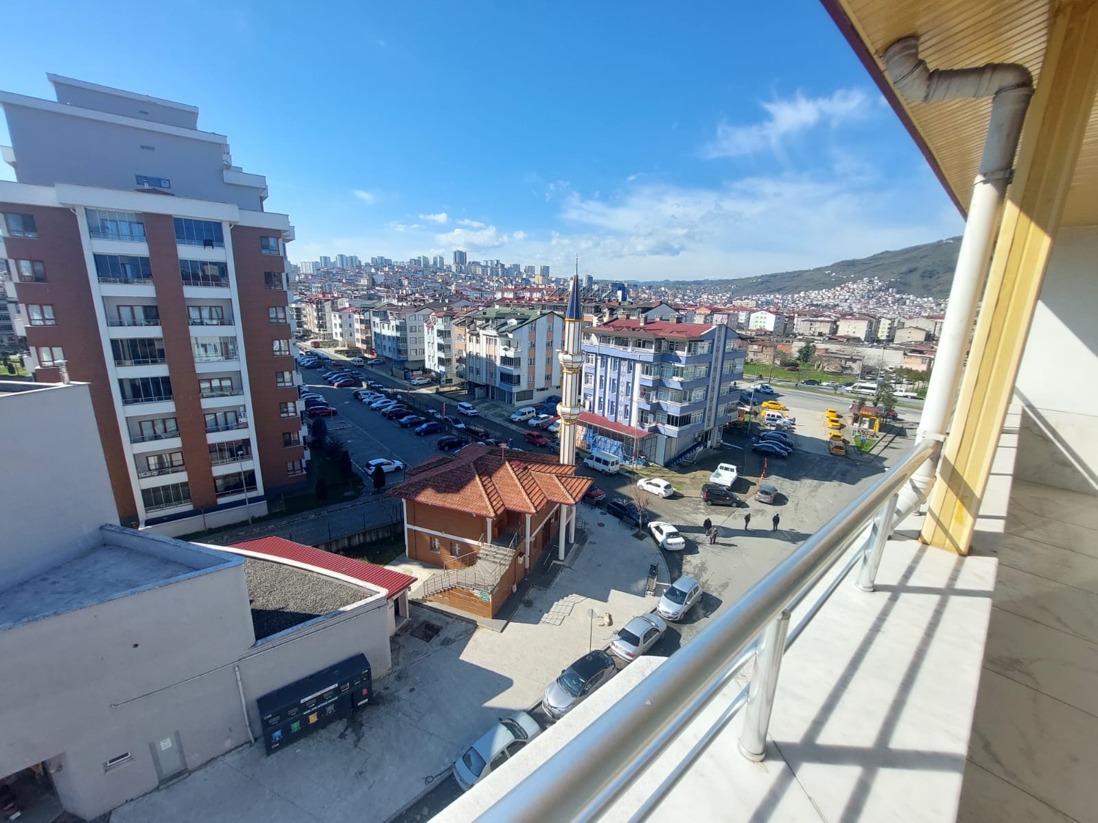 ŞİRİNEVLER KİRALIK İŞYERİ İZZET BEY
